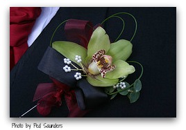 cymbidium orchid boutonniere cymbidium-orchid-boutonniere