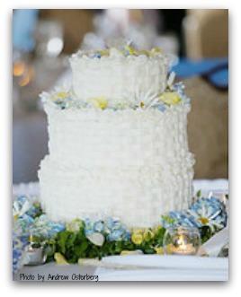 wedding-cake-with-daisies